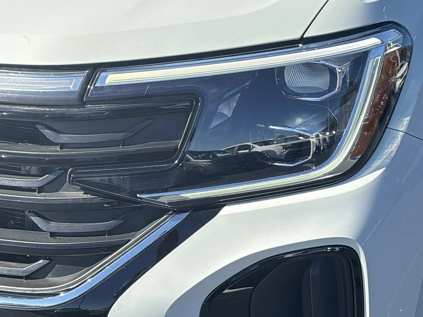 2025 Volkswagen Atlas Cross Sport SE w/Tech - Photo 9