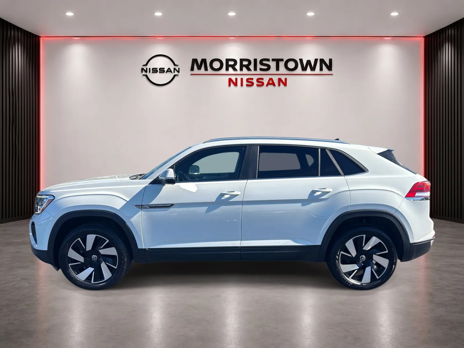 2025 Volkswagen Atlas Cross Sport SE w/Tech - Photo 6