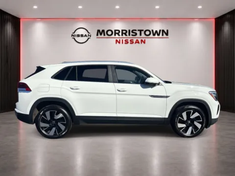 Photos of 2025 Volkswagen Atlas Cross Sport 2.0T SE w/Technology for sale in Morristown, TN at Morristown Nissan