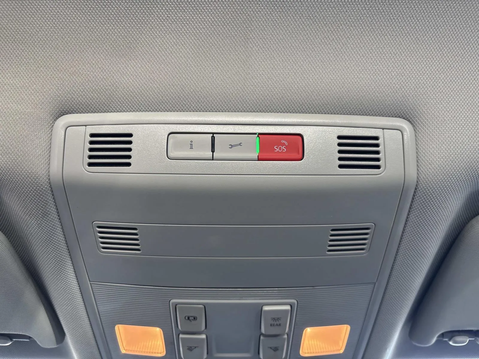2024 Volkswagen Jetta SE - Photo 16