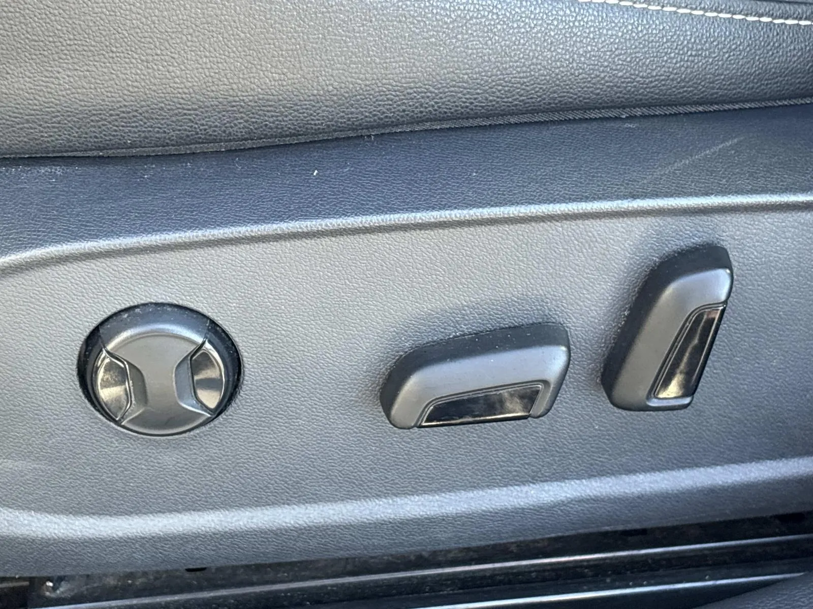 2024 Volkswagen Jetta SE - Photo 26