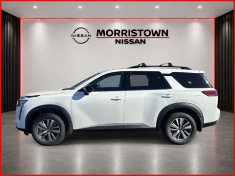 More photos of 2026 Nissan Pathfinder SL at Morristown Nissan, TN