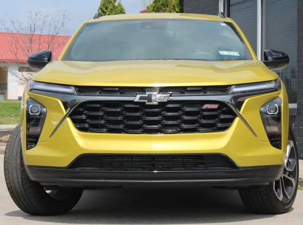 2025 Chevrolet Trax RS - Photo 3