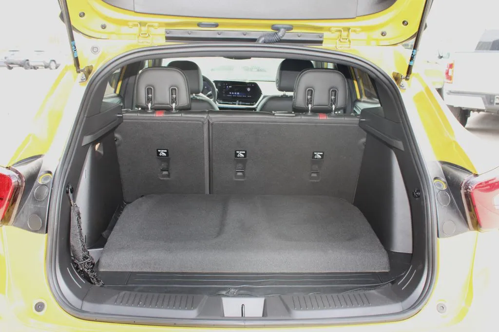 2025 Chevrolet Trax RS - Photo 22