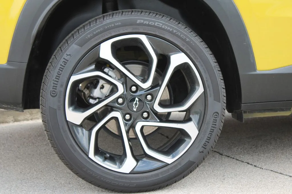 2025 Chevrolet Trax RS - Photo 18