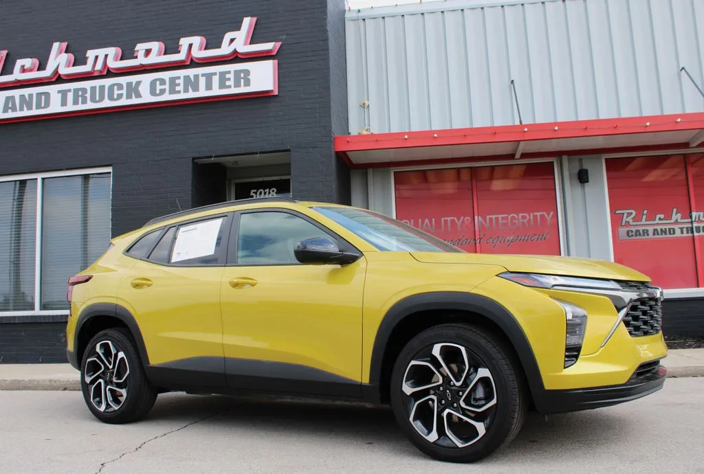 Yellow 2025 Chevrolet Trax 2RS for sale in Richmond, KY