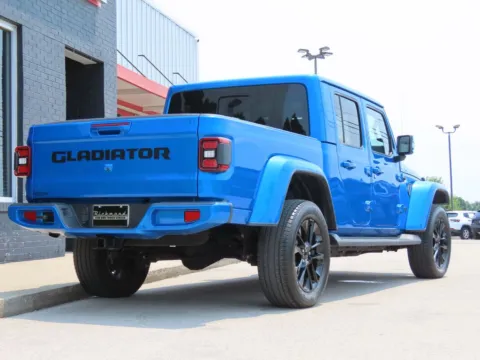More photos of 2022 Jeep Gladiator High Altitude at Richmond Car and Truck Center, KY
