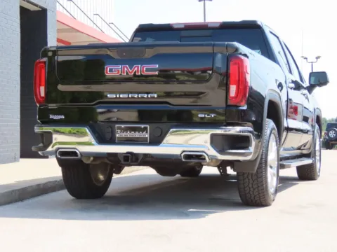 More photos of 2021 GMC Sierra 1500 SLT at Richmond Car and Truck Center, KY