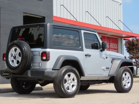 More photos of 2022 Jeep Wrangler Sport S at Richmond Car and Truck Center, KY