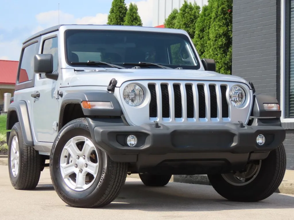 Silver 2022 Jeep Wrangler Sport S for sale in Richmond, KY