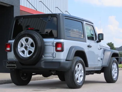 More photos of 2022 Jeep Wrangler Sport S at Richmond Car and Truck Center, KY