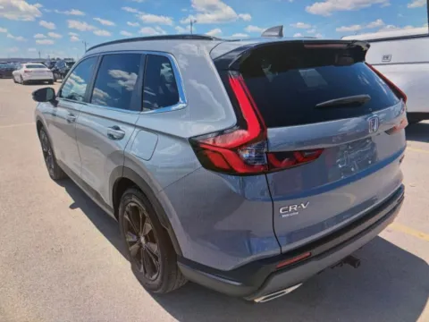 More photos of 2024 Honda CR-V Hybrid Sport Touring at Richmond Car and Truck Center, KY