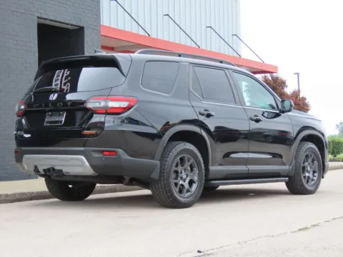 More photos of 2024 Honda Pilot TrailSport at Richmond Car and Truck Center, KY