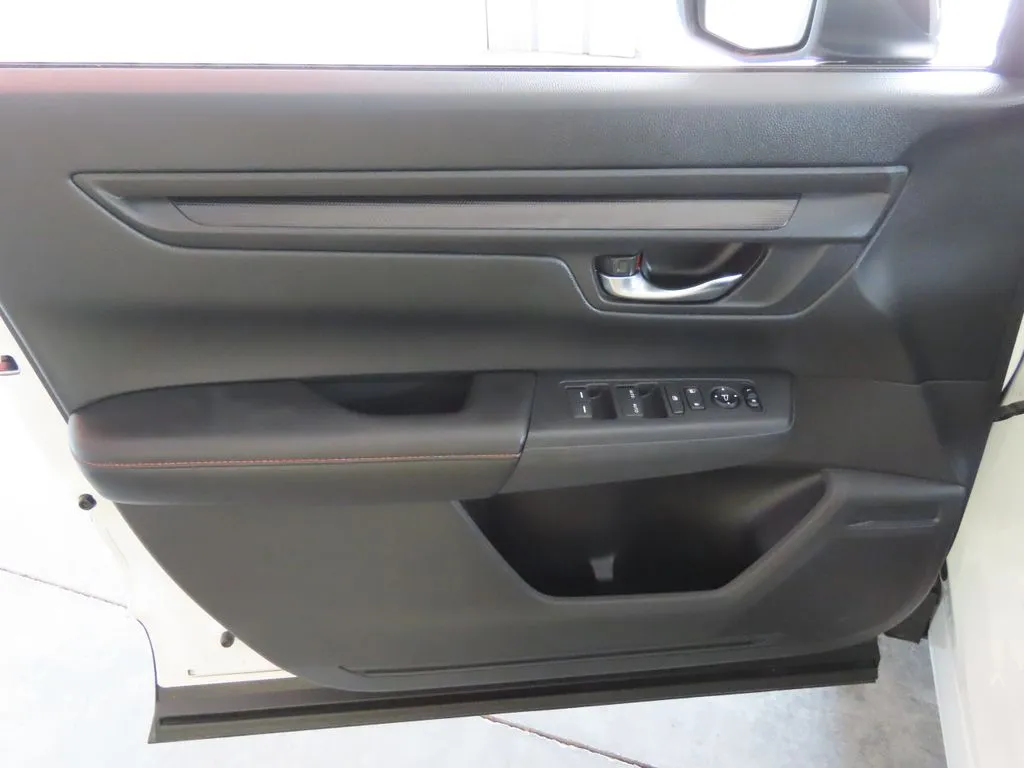 2025 Honda CR-V Sport - Photo 23