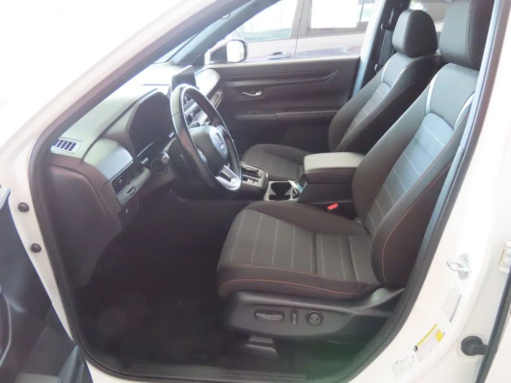 2025 Honda CR-V Sport - Photo 25