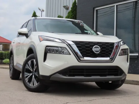 White 2021 Nissan Rogue SV for sale in Richmond, KY