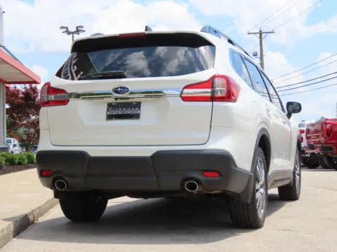 More photos of 2022 Subaru Ascent Limited at Richmond Car and Truck Center, KY
