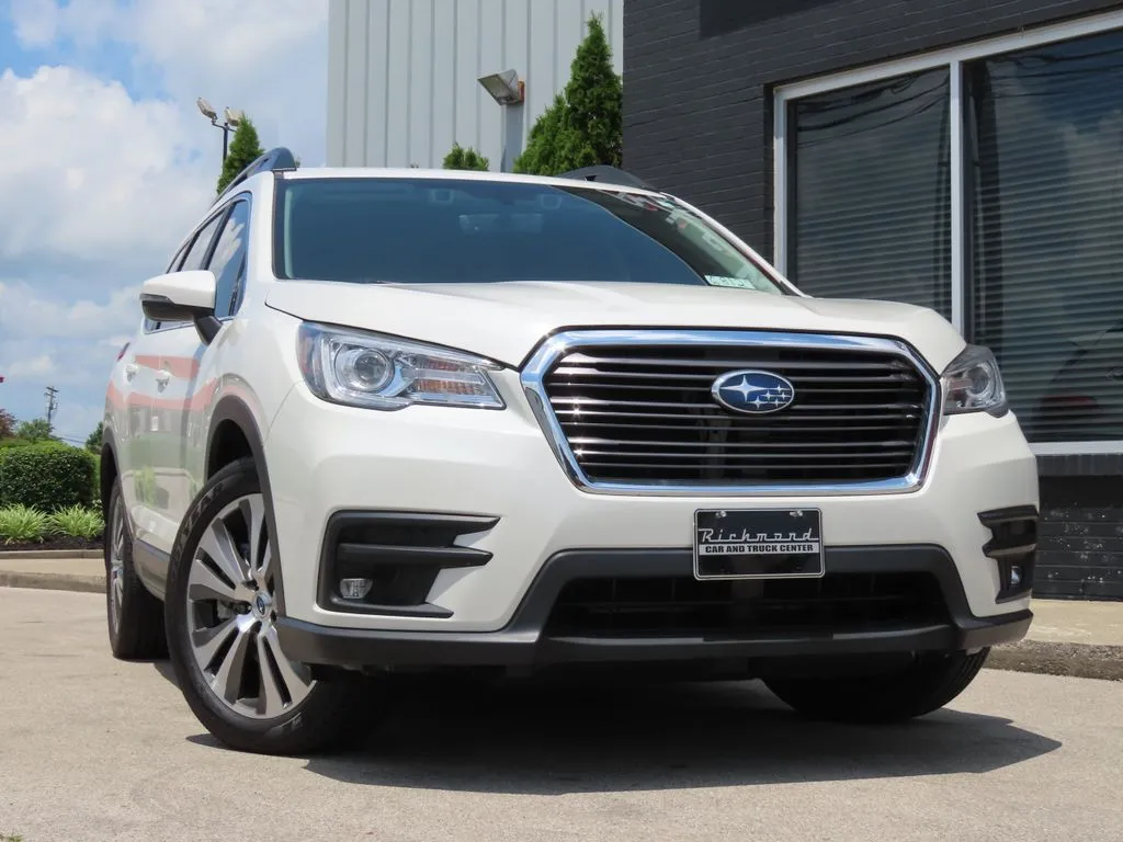 White 2022 Subaru Ascent Limited for sale in Richmond, KY