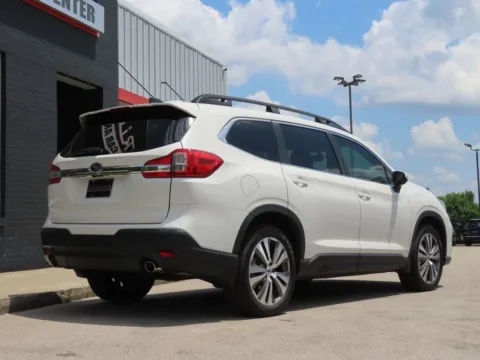 More photos of 2022 Subaru Ascent Limited at Richmond Car and Truck Center, KY