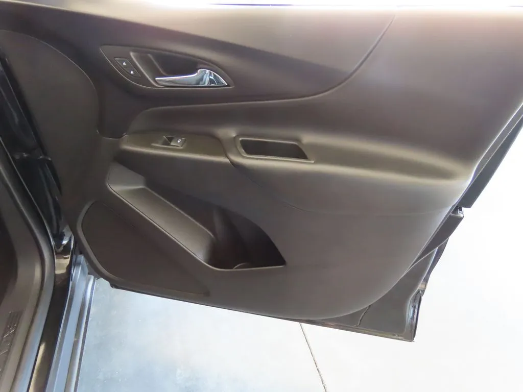 2023 Chevrolet Equinox LT - Photo 36