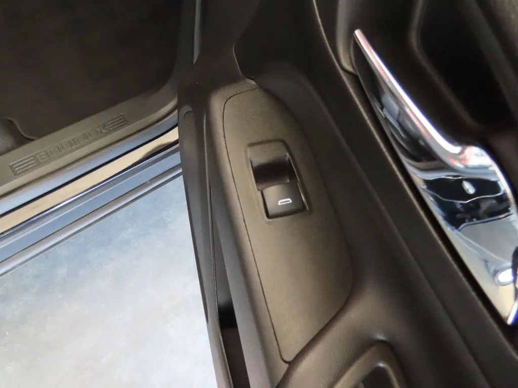 2023 Chevrolet Equinox LT - Photo 35