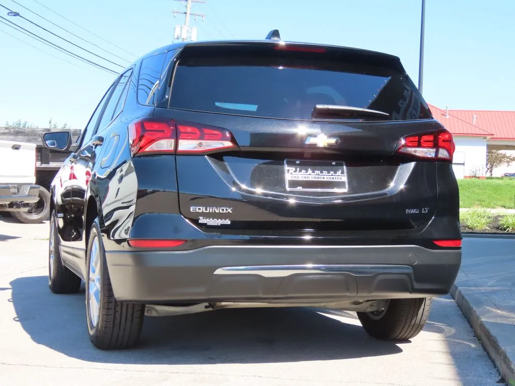 2023 Chevrolet Equinox LT - Photo 13