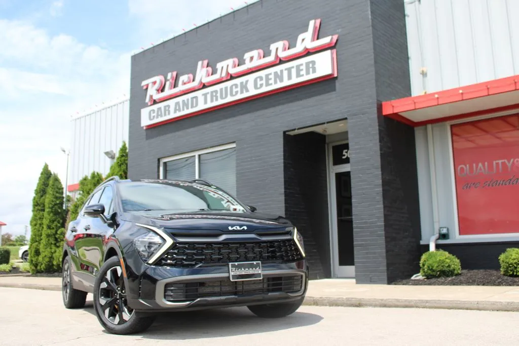 Black 2023 Kia Sportage X-Line for sale in Richmond, KY