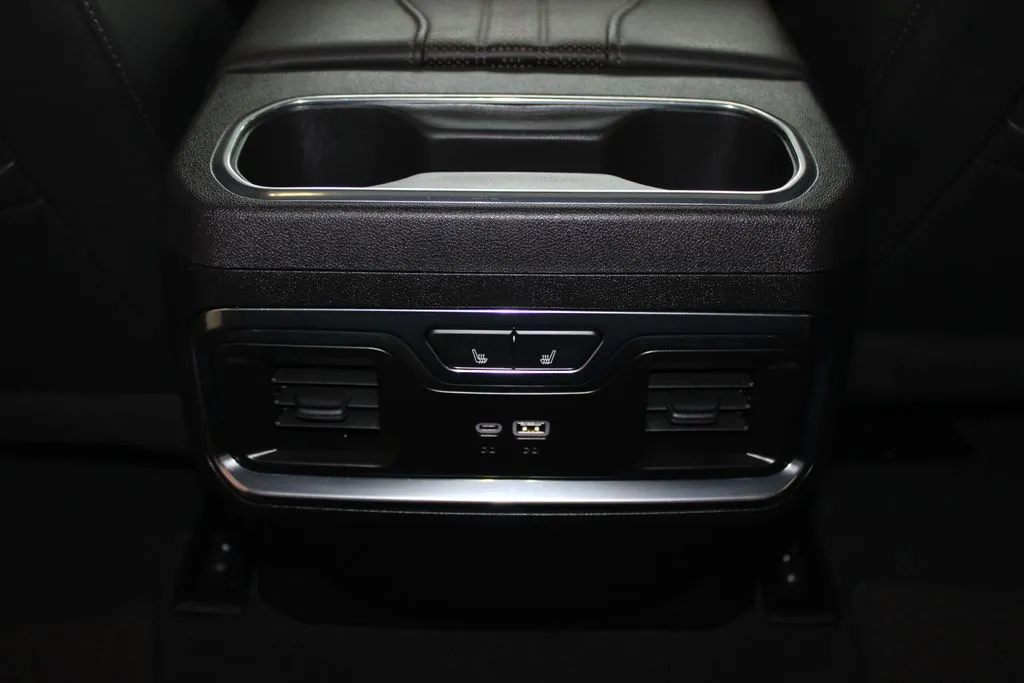 2025 Chevrolet Silverado 1500 High Country - Photo 32