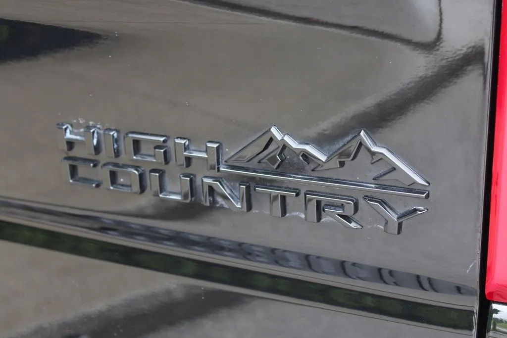 2025 Chevrolet Silverado 1500 High Country - Photo 19