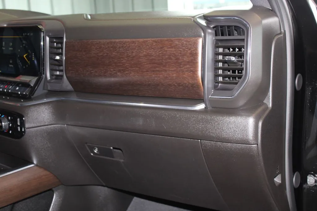 2025 Chevrolet Silverado 1500 High Country - Photo 39