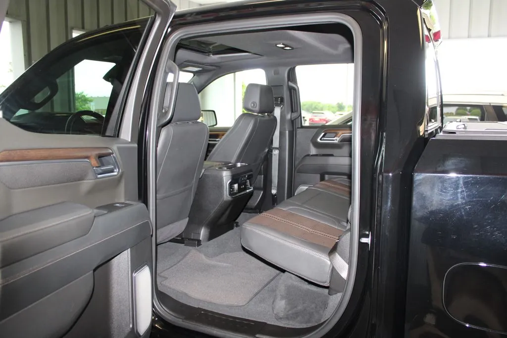 2025 Chevrolet Silverado 1500 High Country - Photo 36