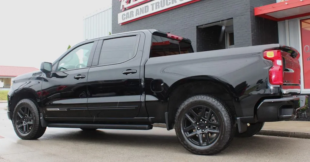 2025 Chevrolet Silverado 1500 High Country - Photo 10