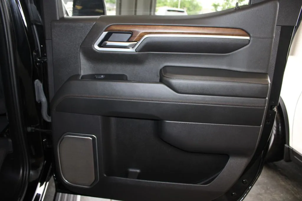 2025 Chevrolet Silverado 1500 High Country - Photo 30