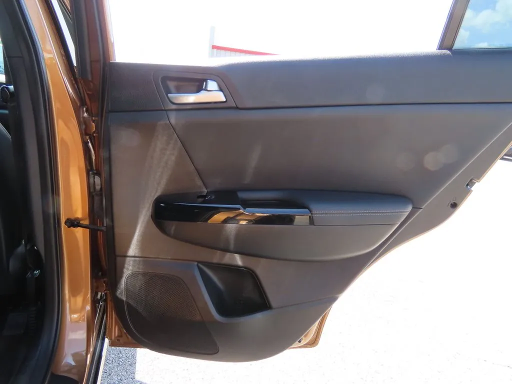 2020 Kia Sportage SX - Photo 31