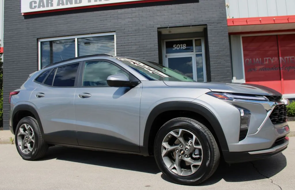 Gray 2025 Chevrolet Trax LT for sale in Richmond, KY