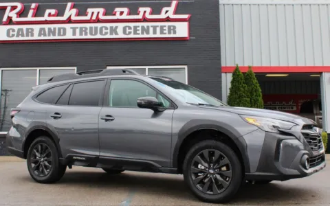 Gray 2025 Subaru Outback Onyx Edition for sale in Richmond, KY