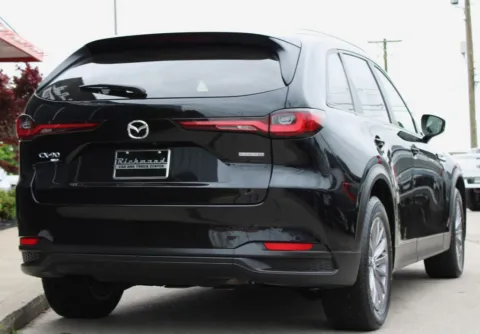 More photos of 2025 Mazda CX-90 3.3 Turbo Select at Richmond Car and Truck Center, KY