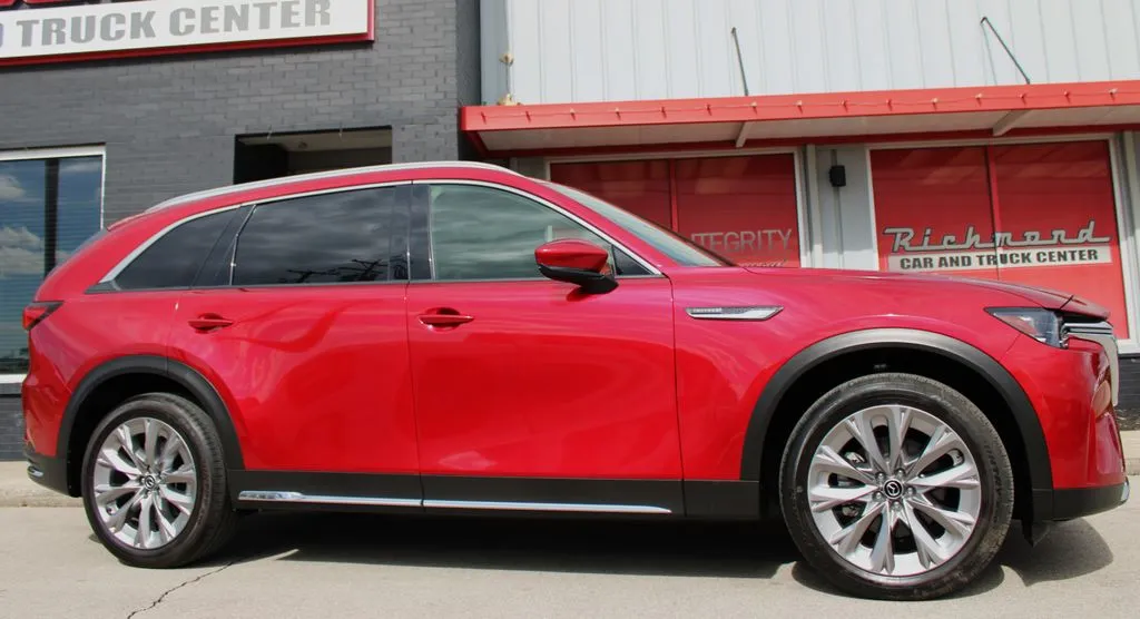 2025 Mazda CX-90 Premium Plus Package - Photo 10