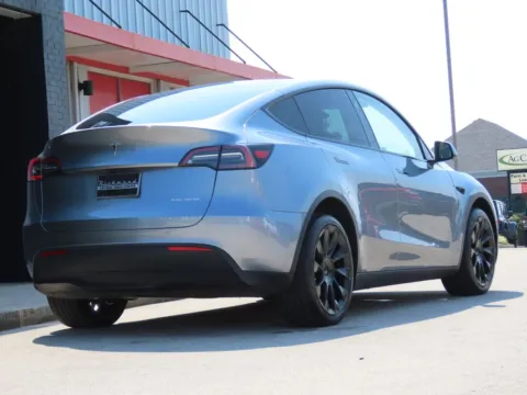 More photos of 2024 Tesla Model Y Long Range at Richmond Car and Truck Center, KY