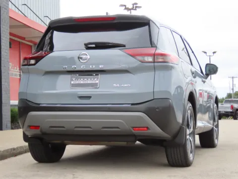 More photos of 2021 Nissan Rogue SL at Richmond Car and Truck Center, KY