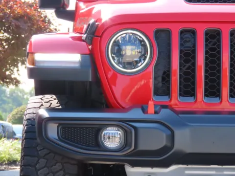 More photos of 2023 Jeep Gladiator Mojave at Richmond Car and Truck Center, KY
