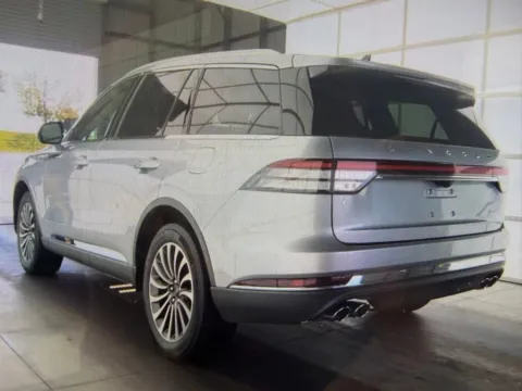 More photos of 2023 Lincoln Aviator Standard at Richmond Car and Truck Center, KY