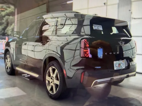 More photos of 2025 MINI Cooper S Countryman Signature Plus at Richmond Car and Truck Center, KY