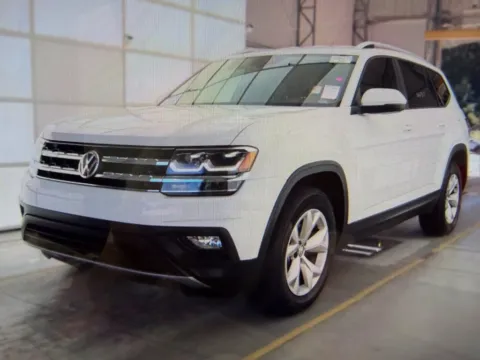 Photos of 2018 Volkswagen Atlas 3.6L V6 SE for sale in Richmond, KY at Richmond Car and Truck Center