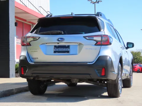 More photos of 2020 Subaru Outback Premium at Richmond Car and Truck Center, KY