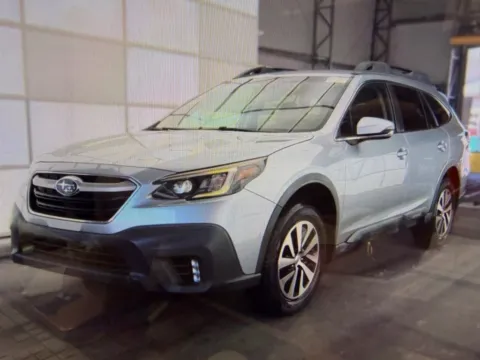 More photos of 2020 Subaru Outback Premium at Richmond Car and Truck Center, KY