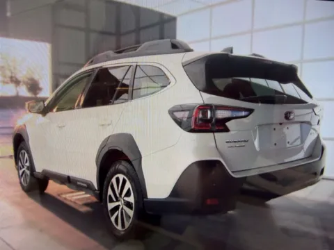 More photos of 2023 Subaru Outback Premium at Richmond Car and Truck Center, KY