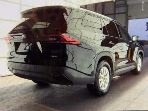 More photos of 2025 Toyota Grand Highlander XLE at Richmond Car and Truck Center, KY