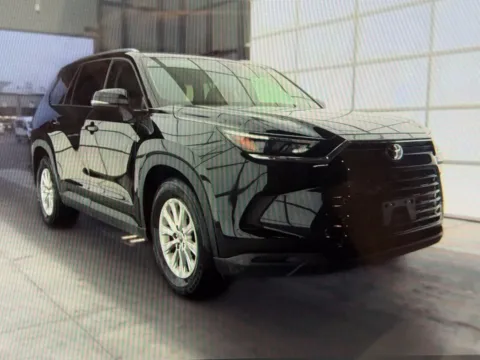 Black 2025 Toyota Grand Highlander XLE for sale in Richmond, KY