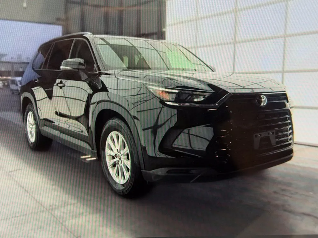 Black 2025 Toyota Grand Highlander XLE for sale in Richmond, KY